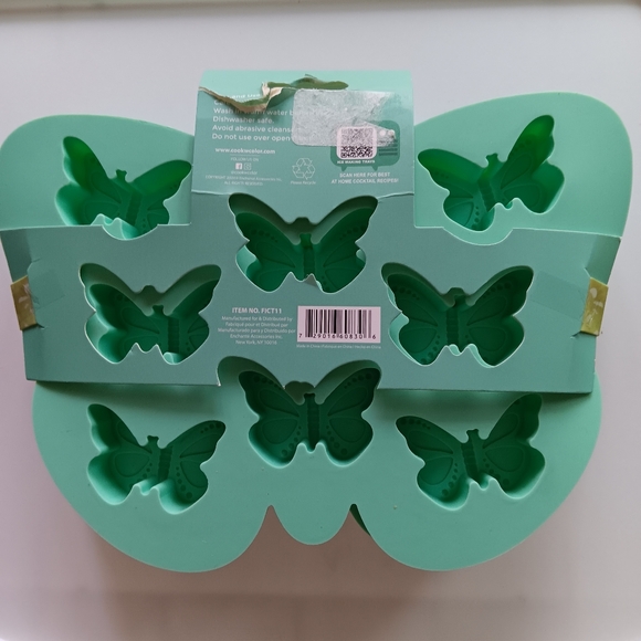 NEW CWC Ice Cube Trays You Set My Heart Aflutter Butterfly Shaped 2 Pack Aqua - Picture 3 of 3